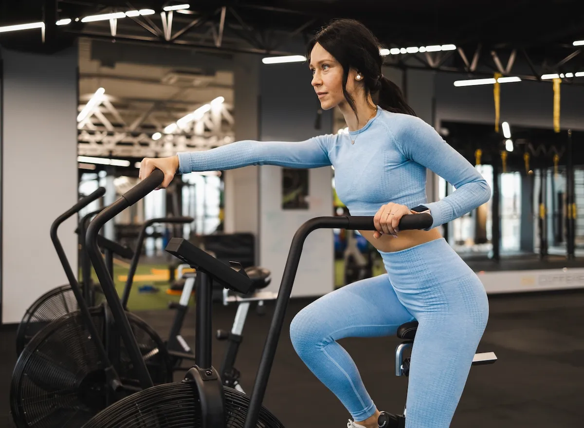 Read more about the article HIIT vs. Steady-State Cardio: Which Burns Fat Faster?