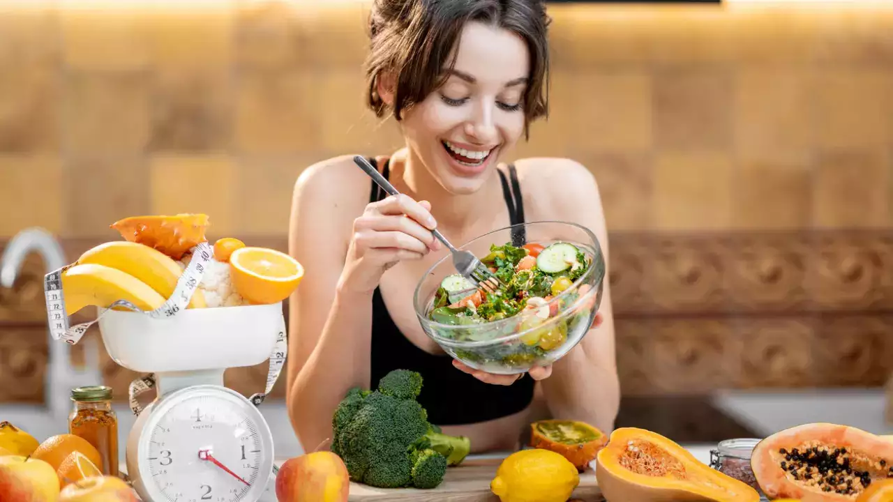 Read more about the article How to Boost Metabolism Naturally: Best Diets for Sustainable Fat Burn